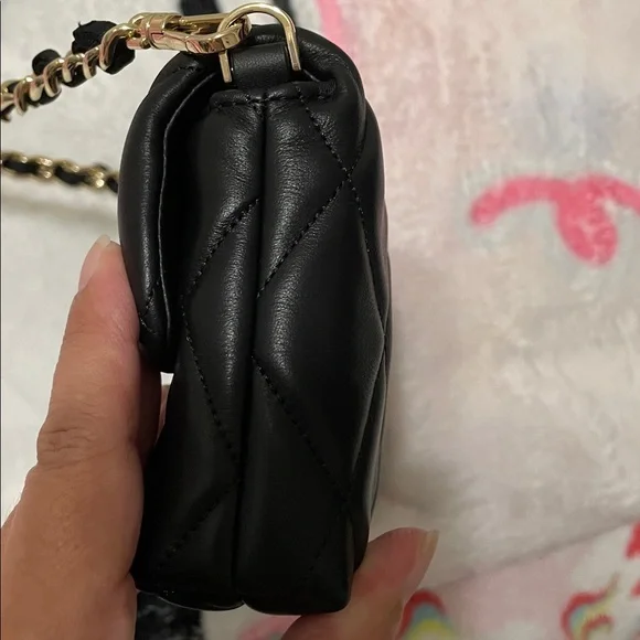 Kate Spade Mini Carey  Black Quilted crossbody - Picture 3 of 7